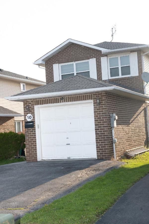 Nathan'S Place Brampton Exterior photo